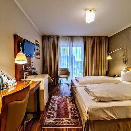 Hotel Restaurant Felix Bensheim Ngoại thất bức ảnh