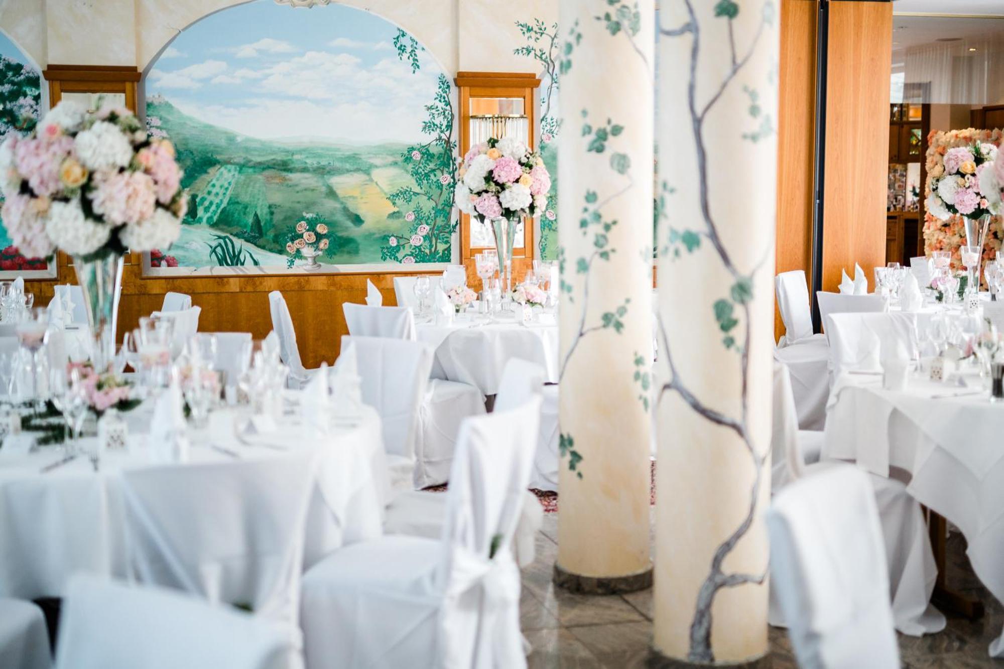 Hotel Restaurant Felix Bensheim Ngoại thất bức ảnh